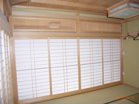 ⑱　座敷の写真です。この欄間は長欄間です。
日本建築はいいですね～。